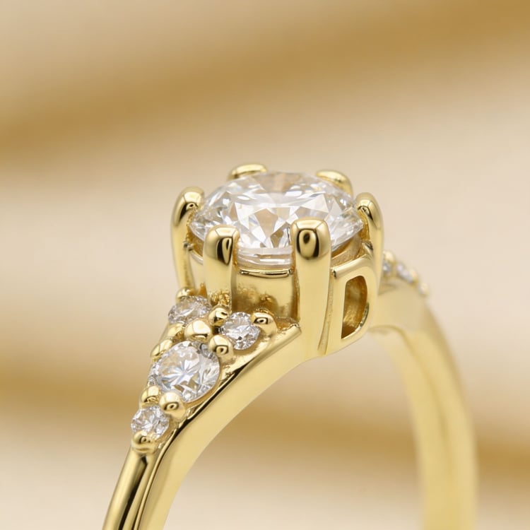 Zásnubní prsten s výběrem písmene a diamanty Diana 167700