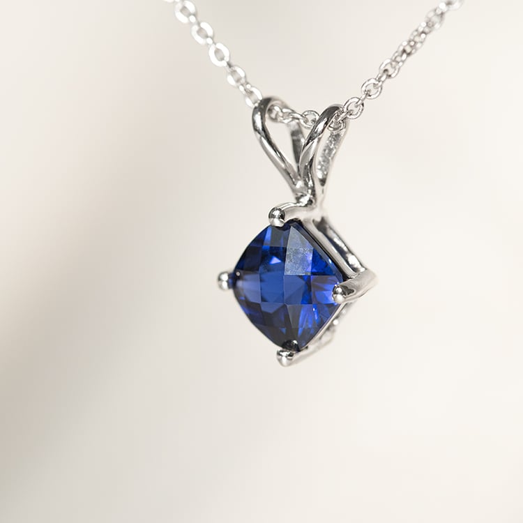 Zlatý přívěsek se safírem Rafyna 135296