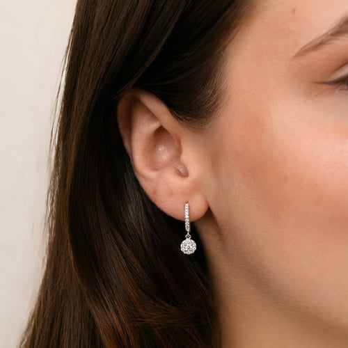 Stříbrné kruhové náušnice s 0.09ct lab-grown diamantem Namita