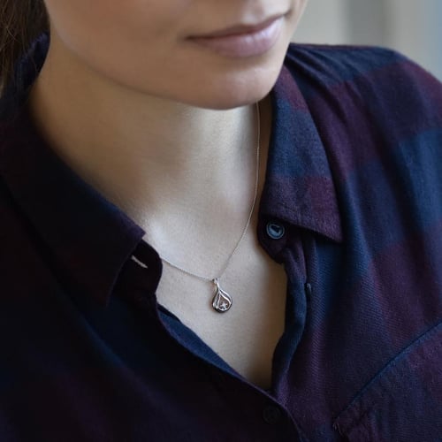 Elegantní zlatý přívěsek s diamantem Tommie