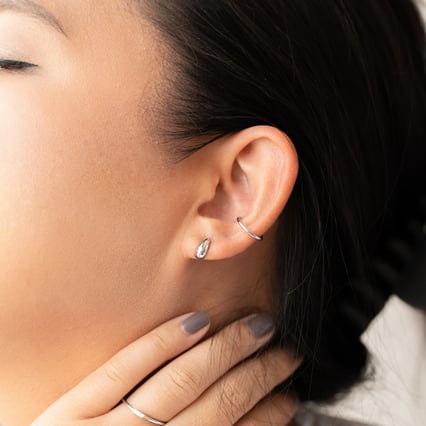 Zlaté napichovací náušnice Apolena