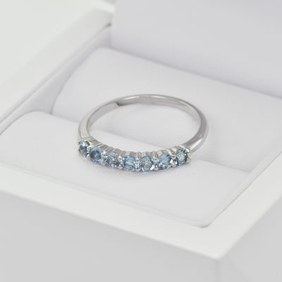 Prsten s akvamaríny