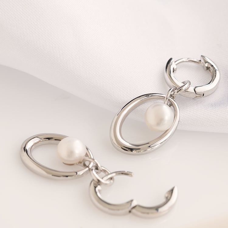 Elegantní stříbrné náušnice s perlami Galdi 122416