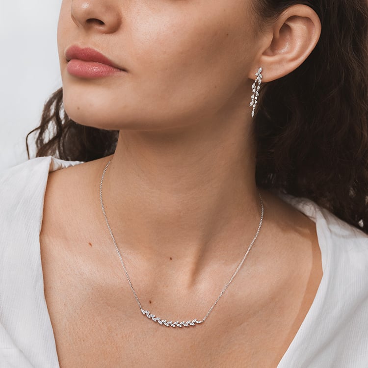 Visací diamantové náušnice Lungile 153770