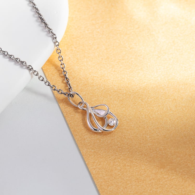 Elegantní přívěsek ze zlata s diamantem Danyil 149194