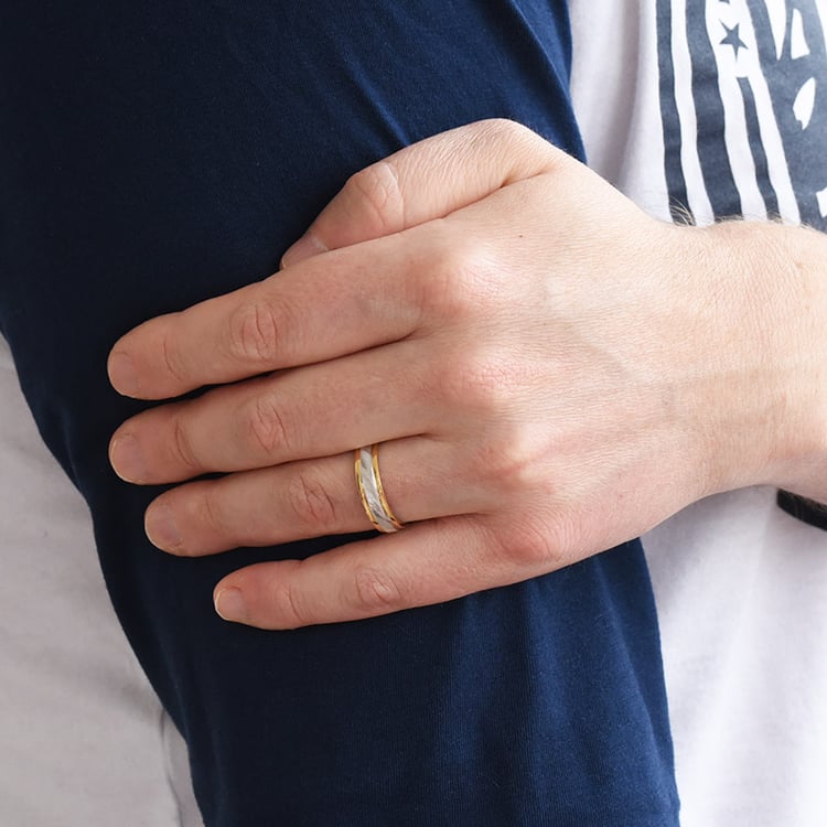 Pánský snubní prsten 77082