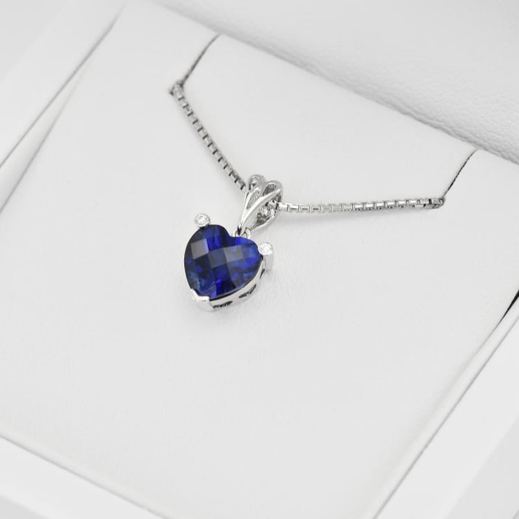 Safírové srdce 17698