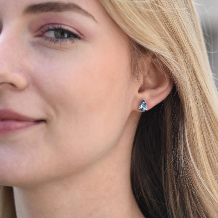 Stříbrné náušnice s topasovými slzami 13960