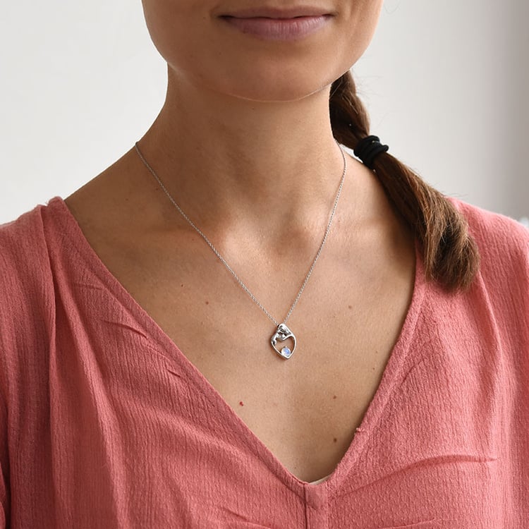 přívěsek matka a dítě s měsíčním kamenem a diamantem 84447