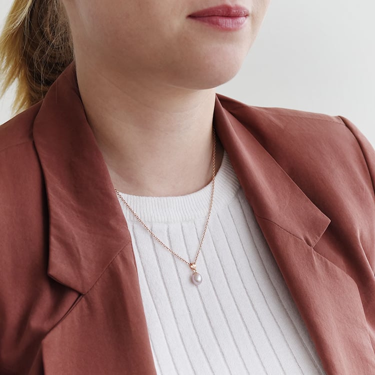 Přívěsek z pozlaceného stříbra s levandulovou perlou 87847