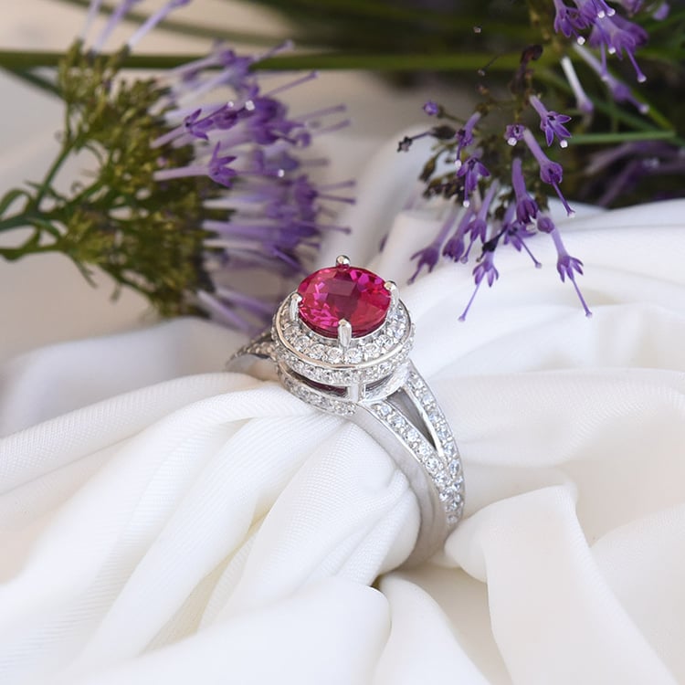 Prsten s rubínem 82664