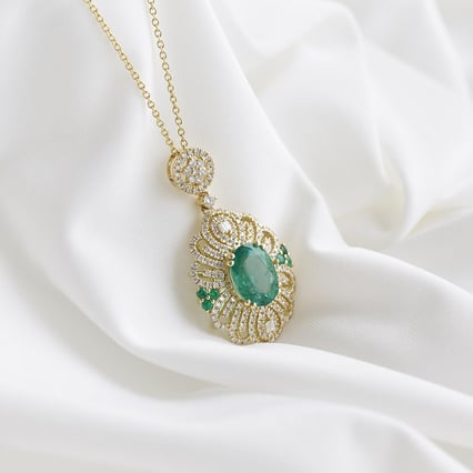 Přívěsek se smaragdy a diamanty Kloe