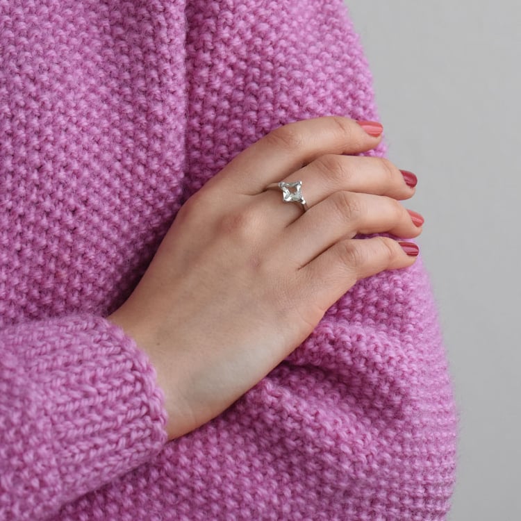 Stříbrný prsten s princess ametystem 75443