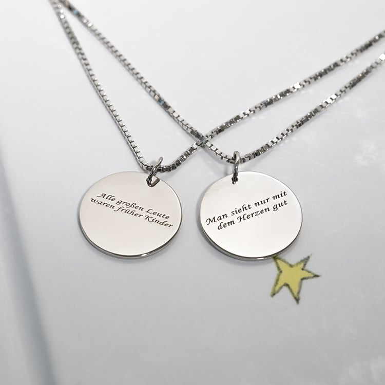 Stříbrný přívěsek s princem a liškou a gravírem dle vaší volby 122628