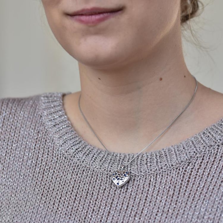 Stříbrný medailon ve tvaru srdce 18222