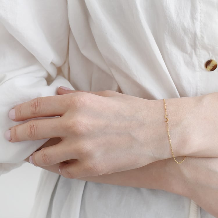 Náramek s písmenem podle vaší volby 110635