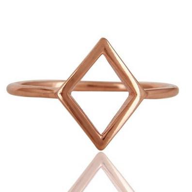 Prsten ze stříbra 8922