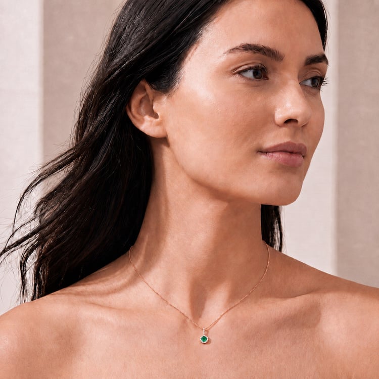 Elegantní přívěsek se smaragdem a lab-grown diamanty Harvey 171131