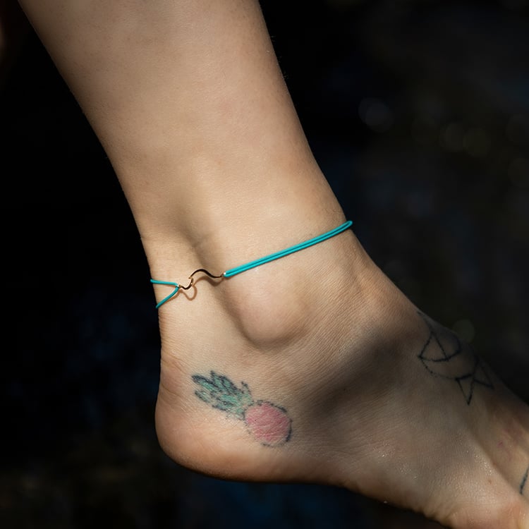 Stříbrný šňůrkový náramek s vlnkou Welle 108821