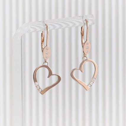 Zlaté visací náušnice ve tvaru srdce s diamanty Mekhi