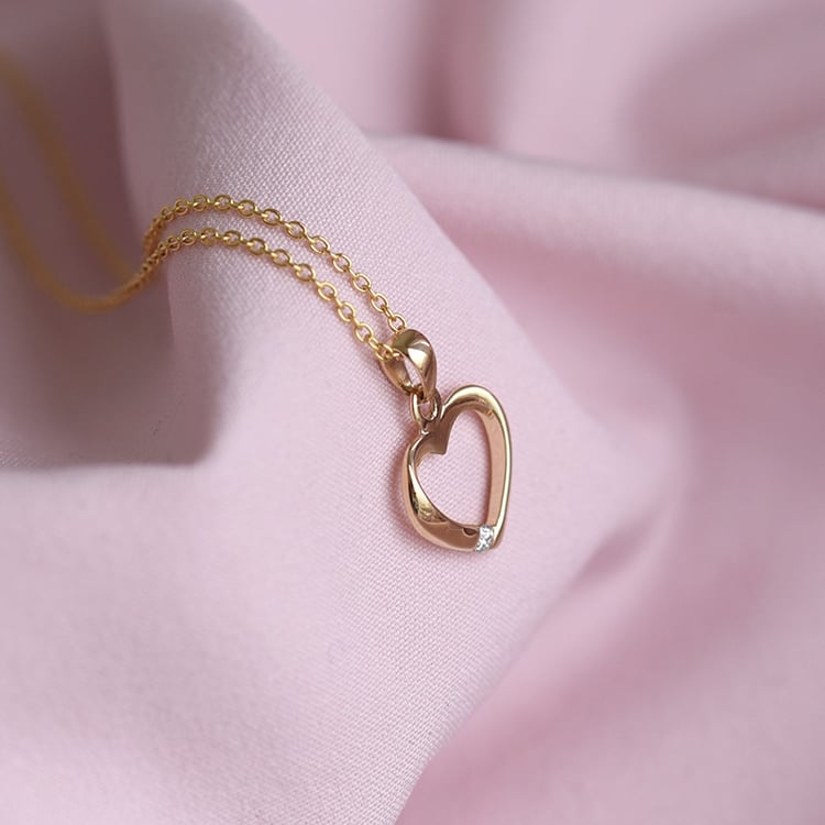 Zlatý přívěsek srdce 64209