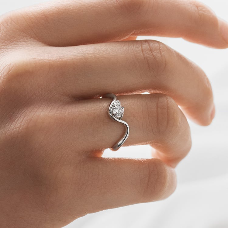 Prsten s round diamantem 154967