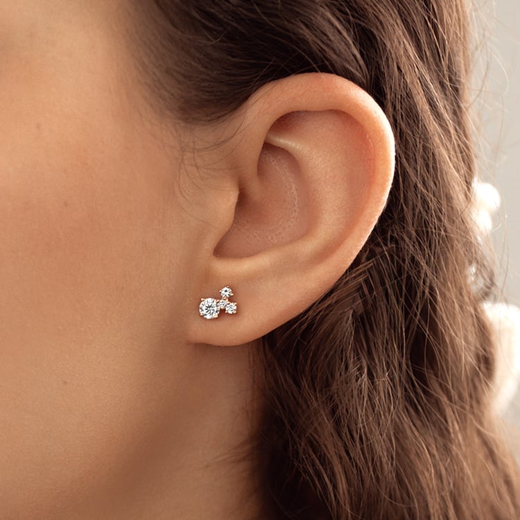 Stříbrné cluster náušnice s moissanity a lab-grown diamanty Kerrie 153112