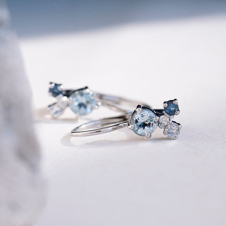 Visací cluster náušnice s akvamarínem, safírem, měsíčním kamenem a diamantem Kerrie 110693