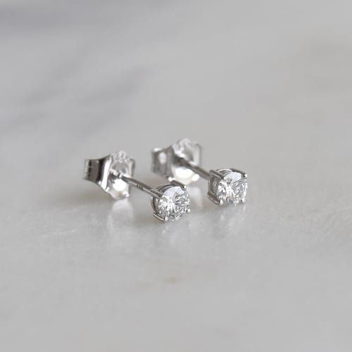 Diamantové náušnice se čtyřmi krapnami Christi