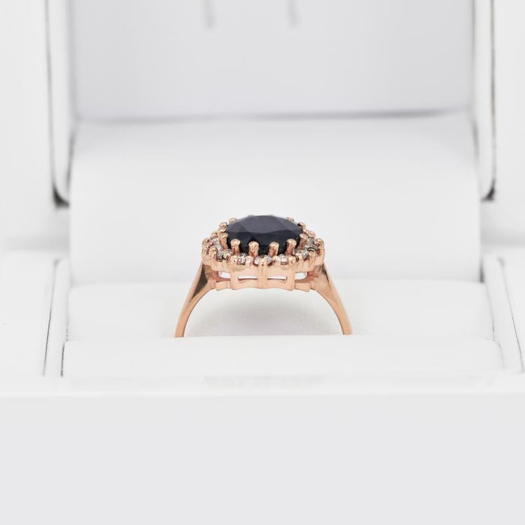 Prsten se safírem a diamanty 52773