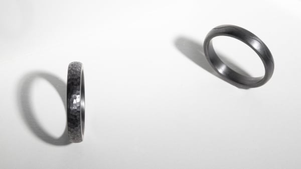 Tantal: Odolný materiál budoucnosti (nejen) pro snubní prsteny