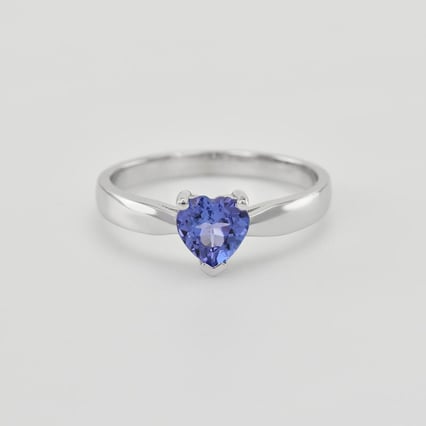 Zlatý zásnubní prsten s tanzanitovým srdcem Lila