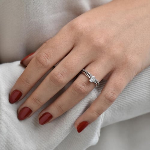 Zlatý zásnubní set prstenů s oválným diamantem Iline