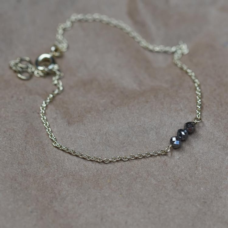 Náramek ze zlata s diamanty 31562