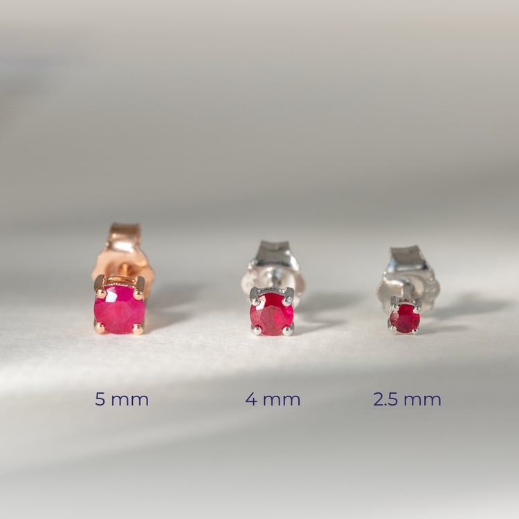 Stříbrné náušnice s rubíny s výběrem velikosti Franci 120466