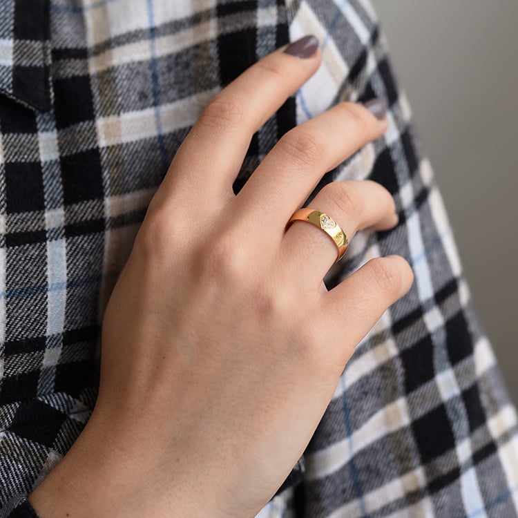 Zlatý komfortní snubní prsten 62727