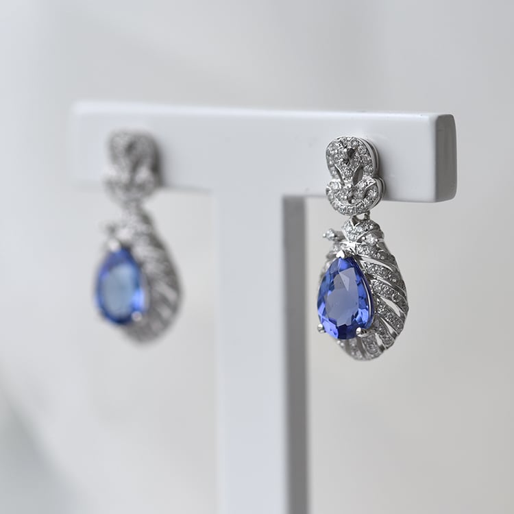Zlaté náušnice s tanzanity a diamanty Fujita 62381