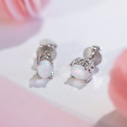Stříbrné náušnice s bílými opály Jula