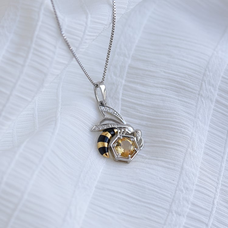 Stříbrný přívěsek 64056