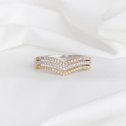 Trojitý vykrojený prsten se lab-grown diamanty Saija