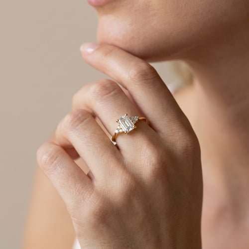 Rozvodový prsten s emerald diamantem Aran