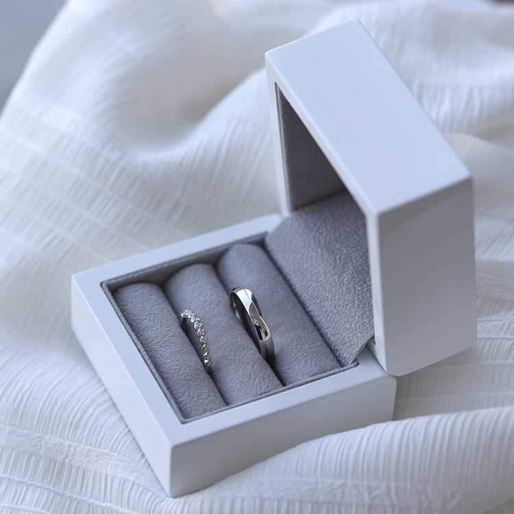 Dámský diamantový prsten a pánský prsten 61363