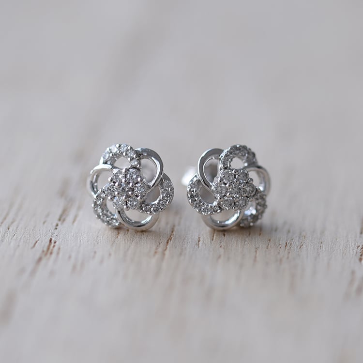 Set diamantových šperků ve tvaru květu Crisanta 146992