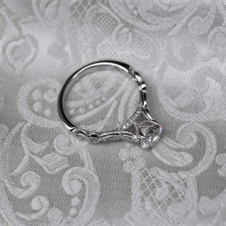 Diamantový zásnubní prsten 48144