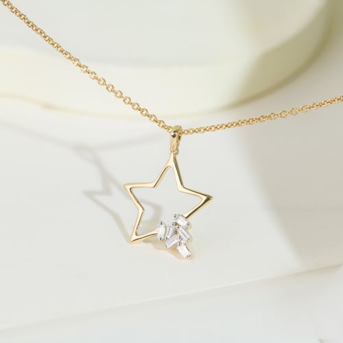 Zlatý přívěsek s lab-grown diamantem ve tvaru hvězdy Ryanna