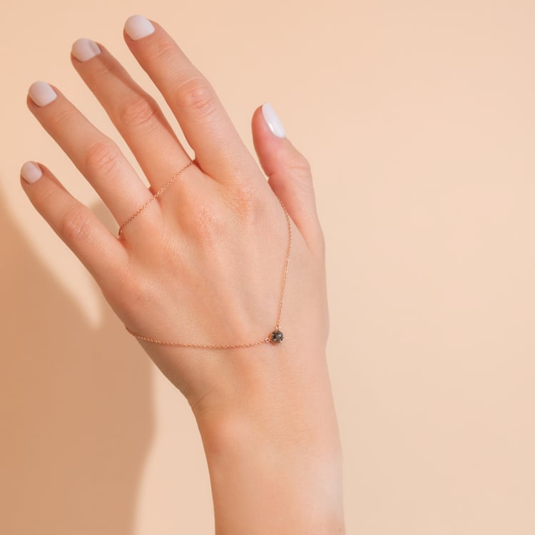 Náhrdelník se salt and pepper diamantem Mejia 104789