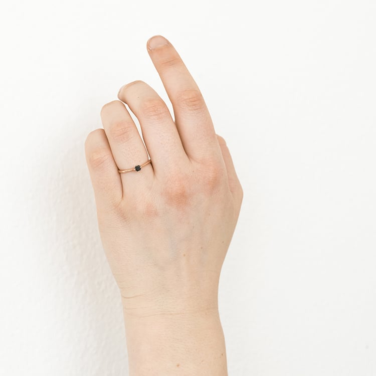 Zásnubní prsten s černým diamantem Sevati 119847