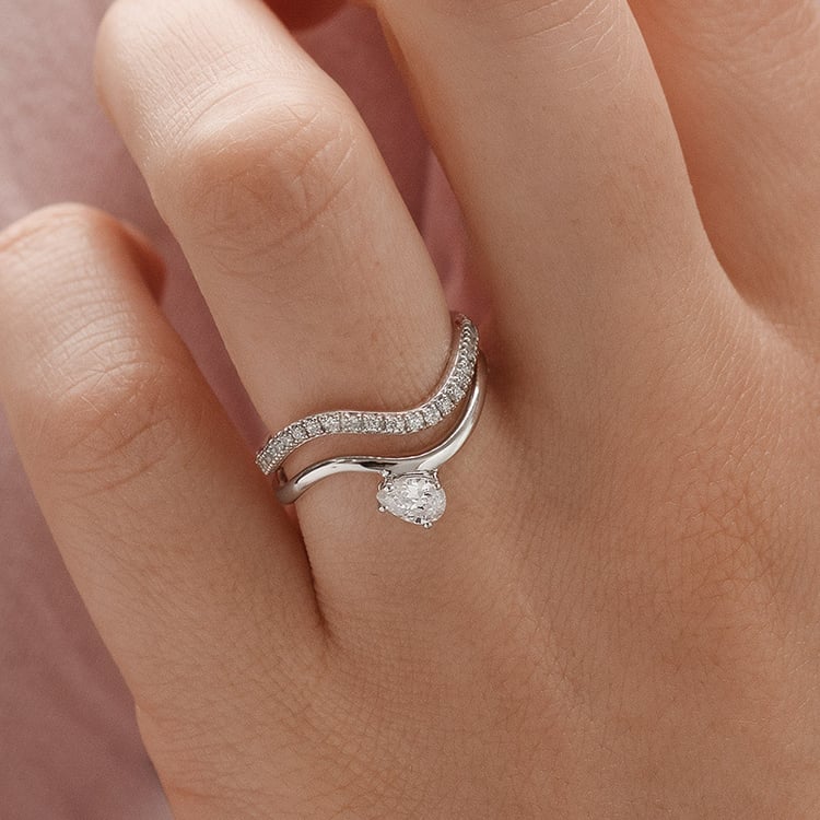 Elegantní zásnubní prsten ze zlata 154735