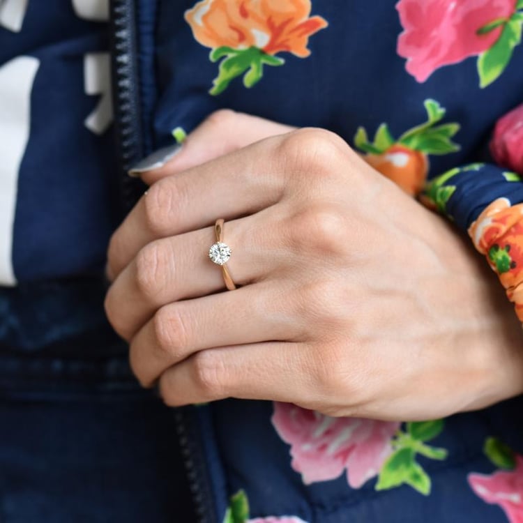 Zlatý zásnubní prsten 37705