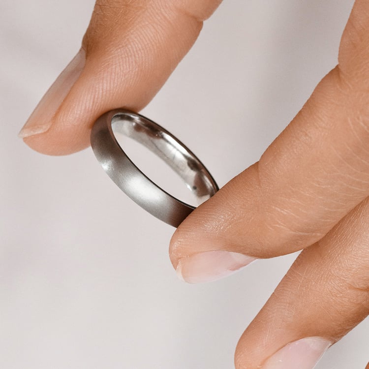 Titanový snubní prsten Cody 161394